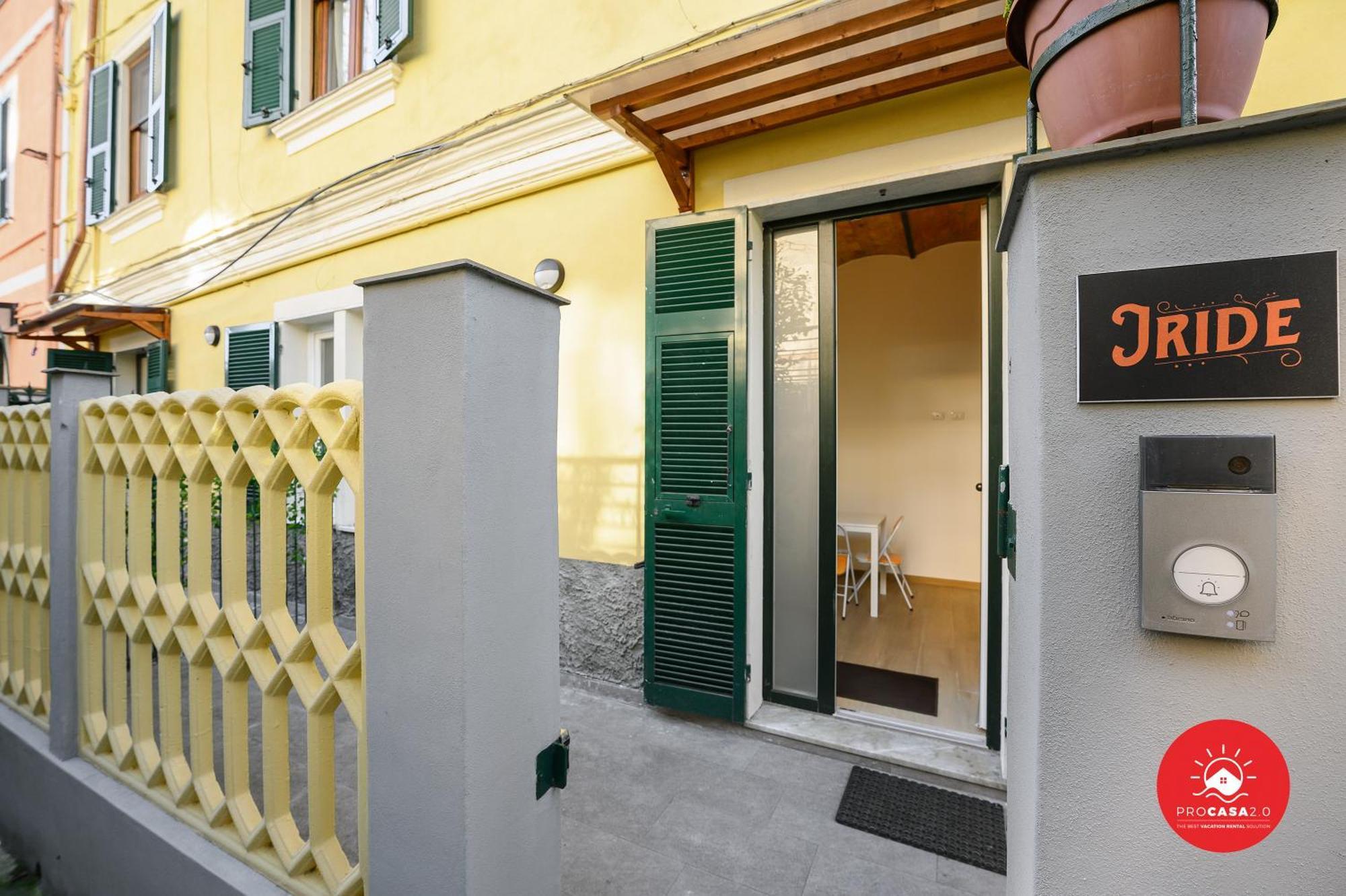 Iride Apartment Специя Екстериор снимка